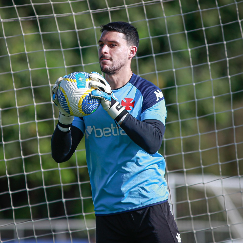 Keiller deve sair ao fim do contrato, e Vasco vai em busca de goleiro reserva | vasco | ge