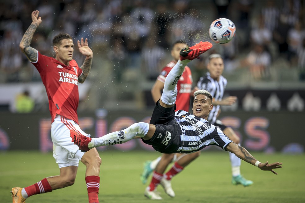 Gol antológico e definição em Libertadores: Atlético-MG tem retorno de meia decisivo contra River | atlético-mg | ge