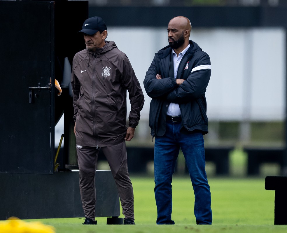 Corinthians tem nove jogadores em reta final de contrato; veja a situação de cada um deles | corinthians | ge