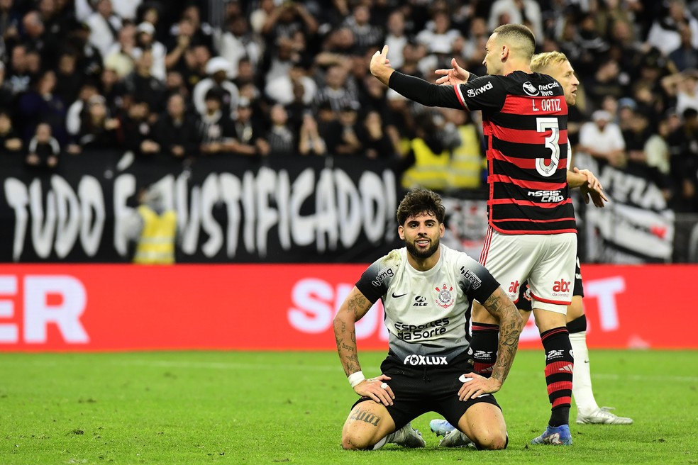 Análise: do técnico aos atacantes, acúmulo de erros custa eliminação a um Corinthians sem energia | corinthians | ge