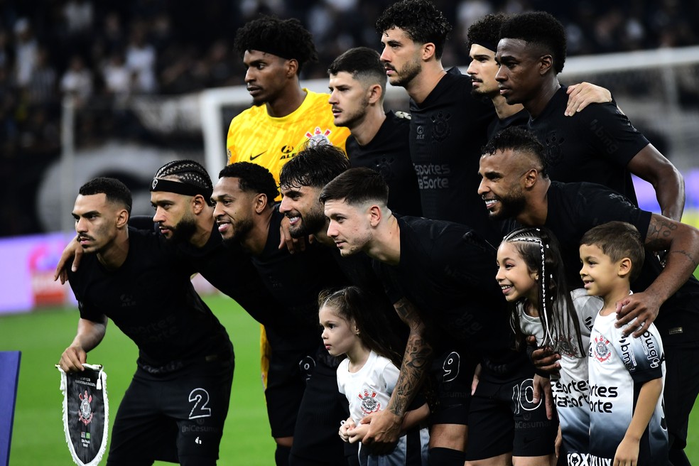 Arrancada histórica? Corinthians quebra marcas negativas e nutre sonho de vaga na Libertadores | corinthians | ge