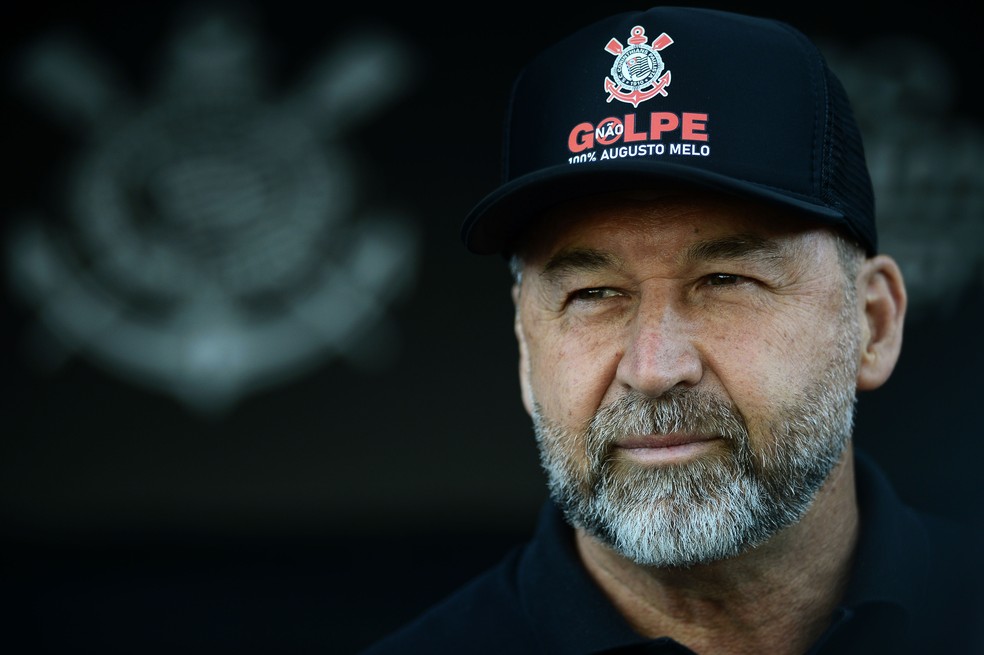 Aliada de Augusto Melo afirma ter comando de Conselho no Corinthians e que impeachment está anulado | corinthians | ge