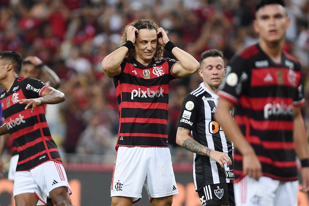 Análise: pós-penta tem amasso do Flamengo, mas pênalti perdido é símbolo da falta de efetividade | flamengo | ge