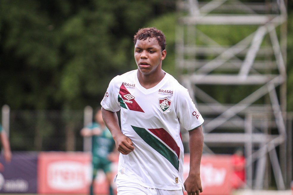 Olho nele! Com 16 anos e decisivo, Wesley Natã será o caçula do Fluminense na Copinha | fluminense | ge