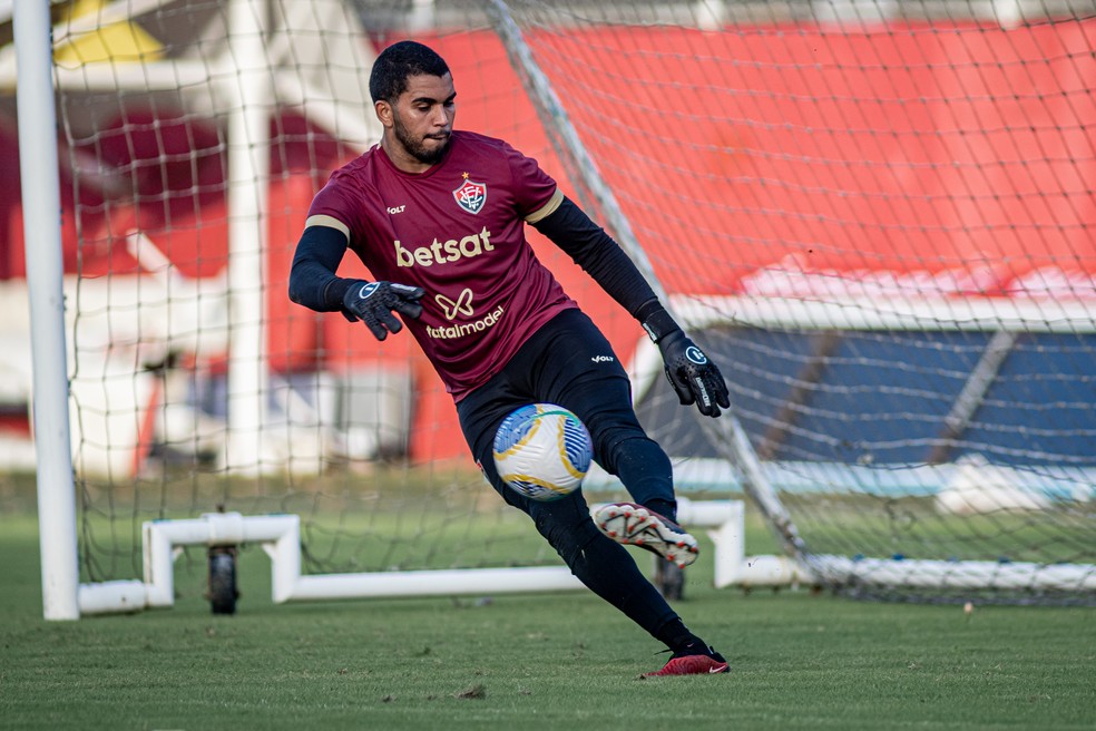 Fluminense desiste de Lucas Arcanjo, e Vitor Eudes segue como segundo goleiro em 2025 | fluminense | ge