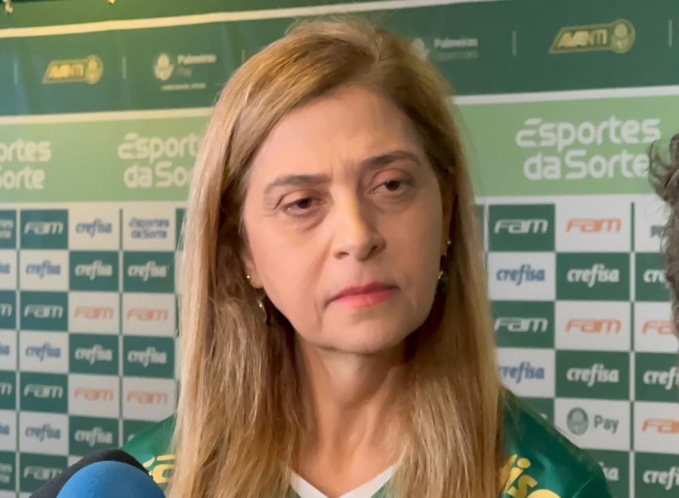 Leila indica camisa do Palmeiras sem a Crefisa a partir de 2025: "Saudável procurar outra marca" | palmeiras | ge