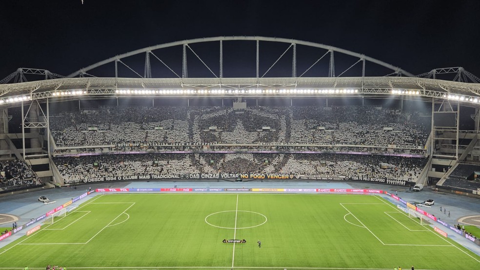 Com doação de R$ 68 mil de influenciador, torcida do Botafogo prepara festa na Libertadoes | botafogo | ge