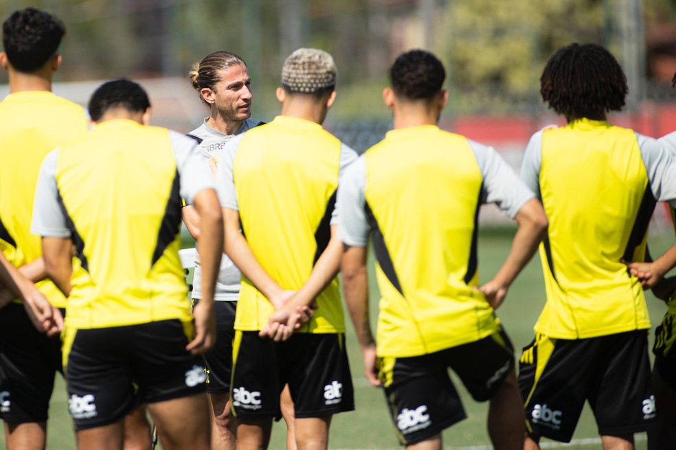 Sub-20: Filipe Luís projeta final inédita do Mundial para o Flamengo: "É um privilégio grande" | flamengo | ge