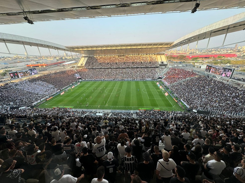 Torcida do Corinthians esgota ingressos para partida contra o Athletico-PR | corinthians | ge