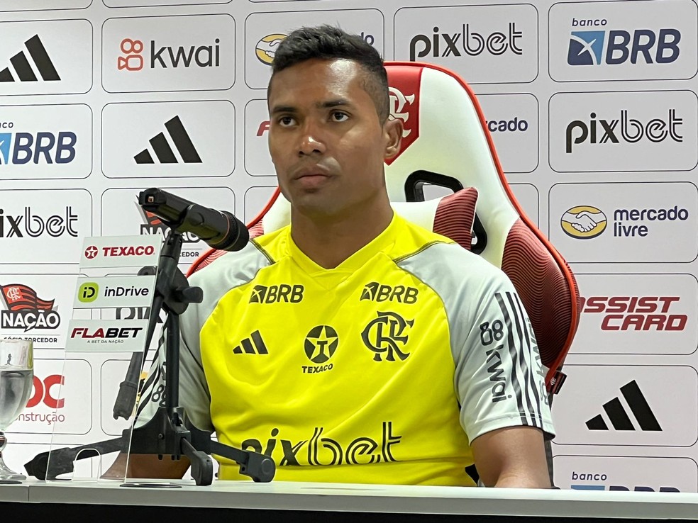 Alex Sandro é apresentado no Flamengo | flamengo | ge