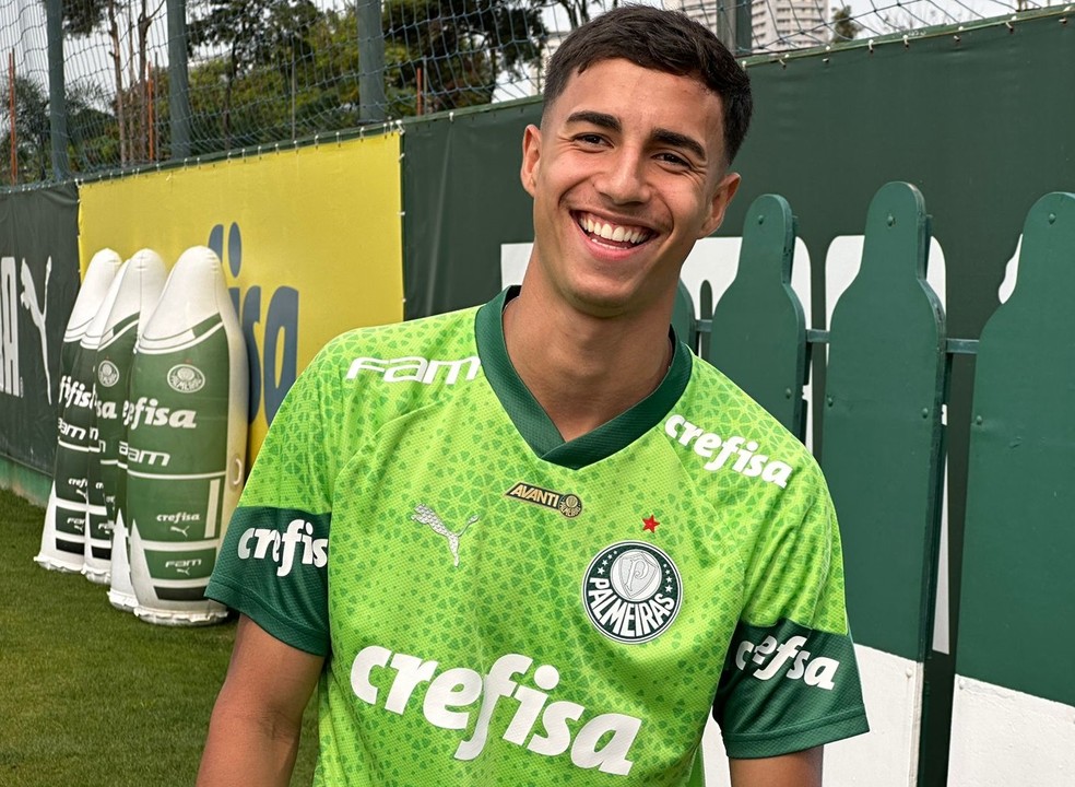 Palmeiras bate meta orçamentária de R$ 300 milhões em vendas para 2025; veja números | palmeiras | ge