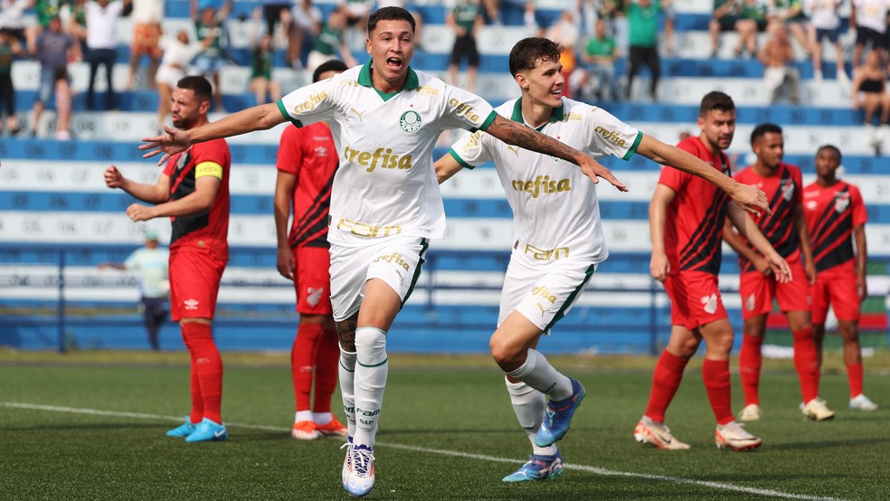 Base de milhões: Palmeiras chega a terceira final seguida e sonha com inédito tri do Brasileiro Sub-20 | palmeiras | ge