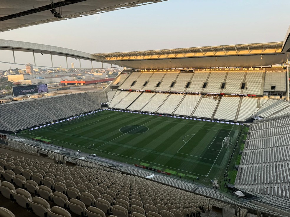 Corinthians x Juventude: gramado da arena apresenta falhas e marcações de jogo da NFL | corinthians | ge