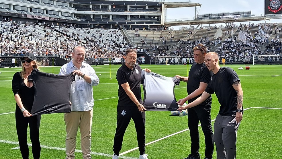 Corinthians anuncia novo patrocinador para a camisa | corinthians | ge