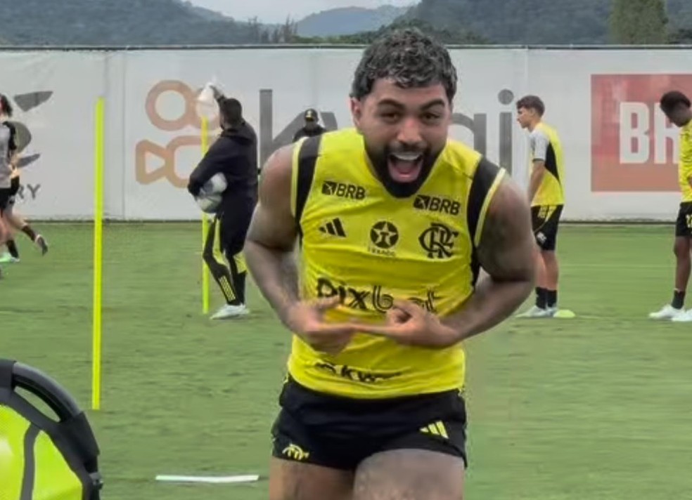 Quem é mais rápido? Flamengo divulga vídeo divertido com duelos de velocidade em treino; veja | flamengo | ge