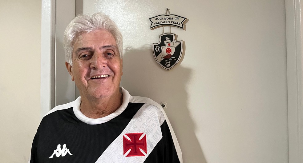 Varanda "vestida" de Vasco: ge visita torcedor que viralizou nas redes; veja vídeo | vasco | ge