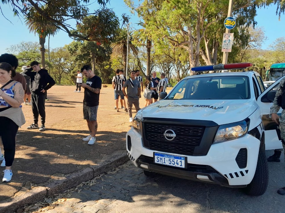 Pedradas, protestos uruguaios e festa: o clima do Centenário em classificação histórica do Botafogo | botafogo | ge