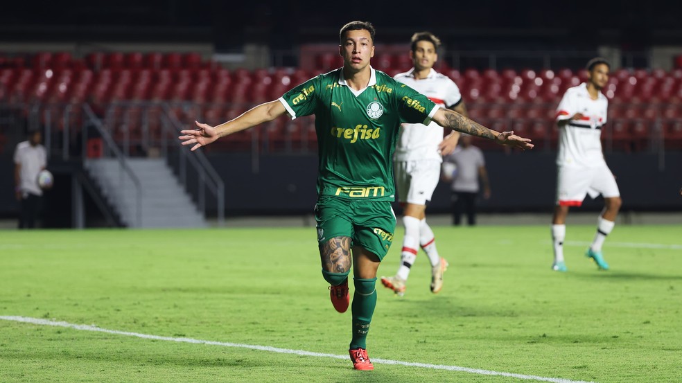 Joia 2025: Thalys "aposenta" camisa 10 e chega ao Palmeiras de Abel para provar fama de goleador | palmeiras | ge