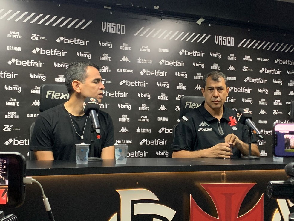 Fábio Carille é apresentado como novo técnico do Vasco | vasco | ge