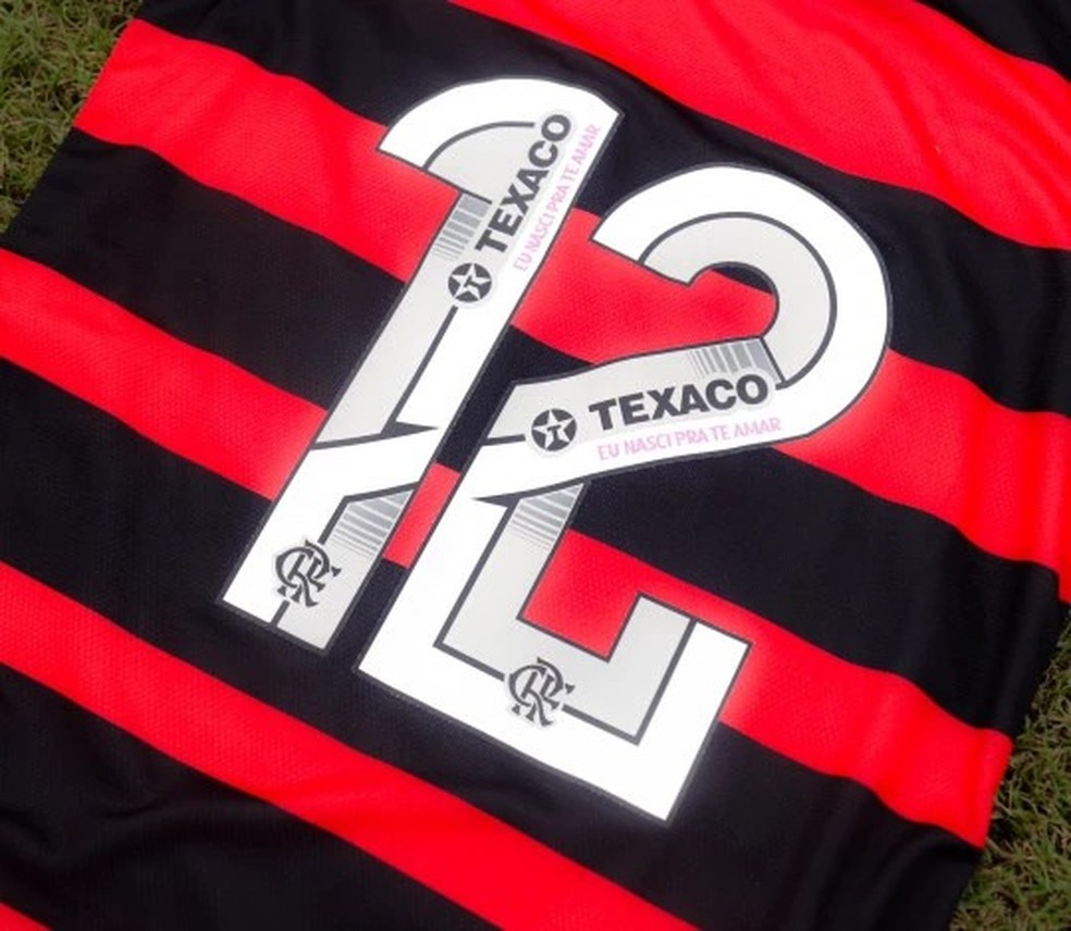 Flamengo divulga foto da camisa com novo patrocínio no número; veja | flamengo | ge