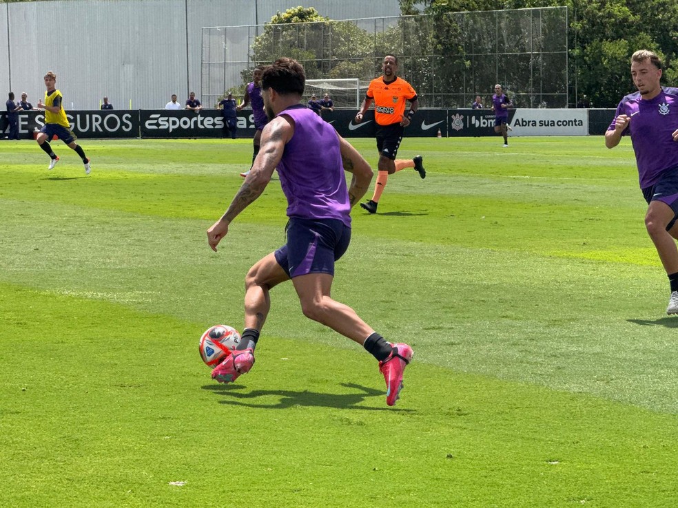 Corinthians goleia União Barbarense em jogo-treino com brilho de Igor Coronado | corinthians | ge